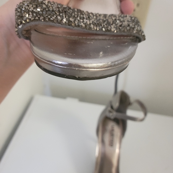 Shoes 9.5 M - Picture 5 of 5